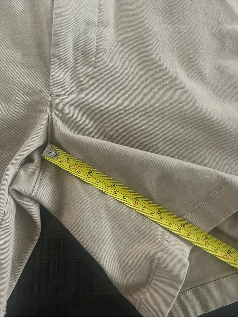 MENS J. CREW KHAKI SHORTS